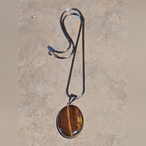 Vintage Sterling Silver necklace,oval shapped tiger's eye gemstone - Picture 4 of 9